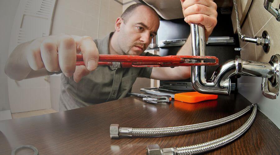 Professional emergency plumbing in Conesville, IA